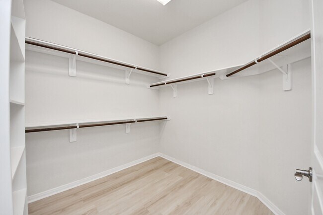 Building Photo - 5118 Kingship Ct