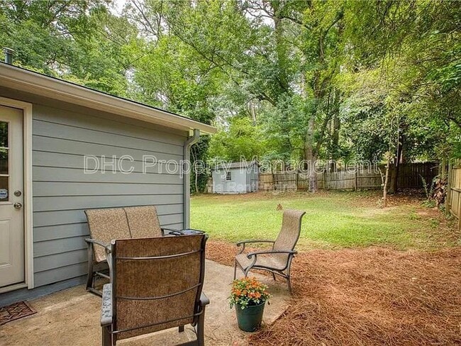 Building Photo - 2526 Brentwood Rd