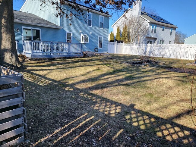 Building Photo - 104 Windsor Ct