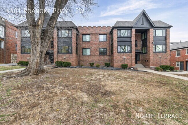 Building Photo - 4401 Roanoke Pkwy