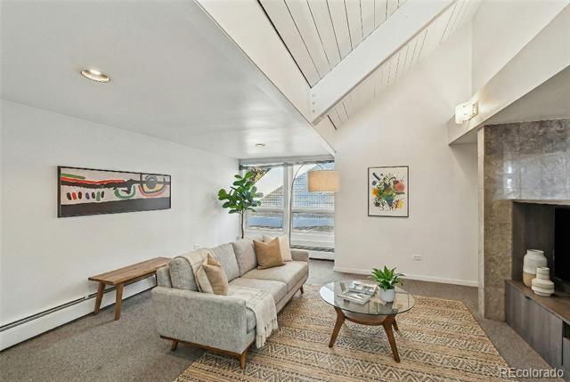 Building Photo - 3130 S Monroe St