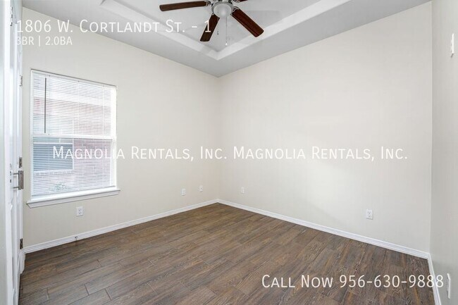 Building Photo - 1806 W Cortlandt St