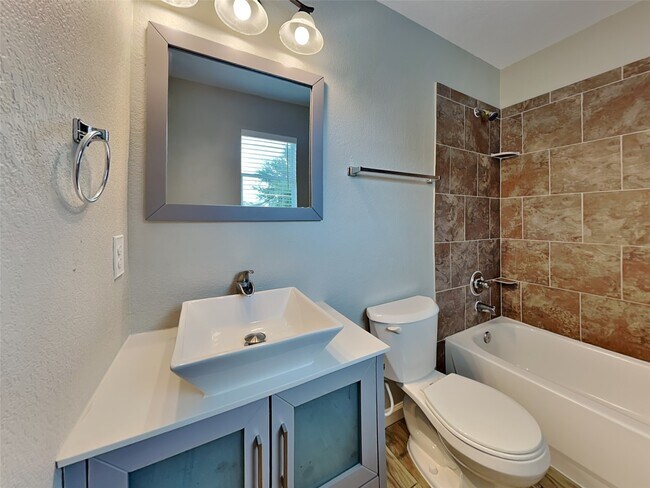 Building Photo - 21618 Rain Leaf Ct