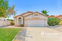 Building Photo - 527 E Devon Dr