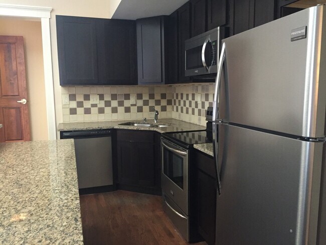 Primary Photo - 318 Greenup St