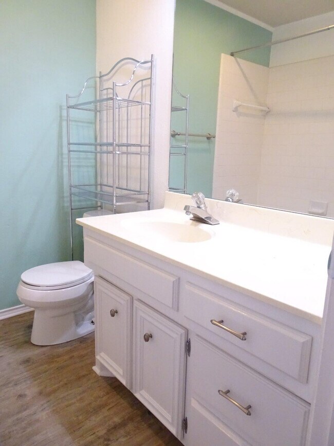 Building Photo - 5738 94th St