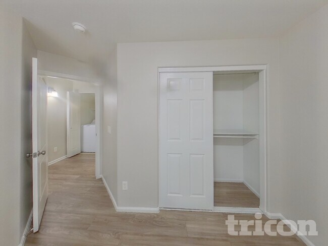 Building Photo - 42396 Colby Dr