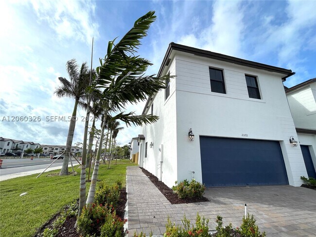 Building Photo - 23172 SW 130th Ave
