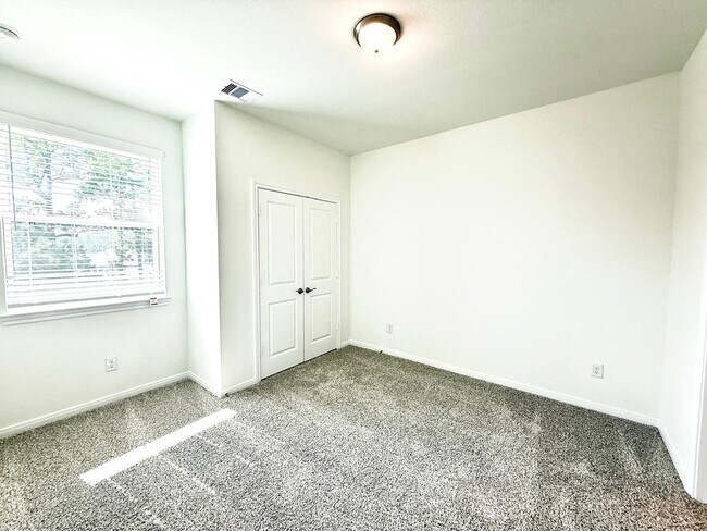 Building Photo - 159 W Coralburst Lp