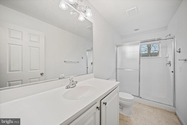 Building Photo - 23094 Fontwell Square