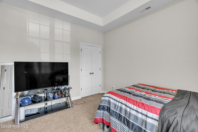 Building Photo - 1115 Carteret Mnr Dr
