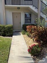 Building Photo - 3051 SE Aster Ln
