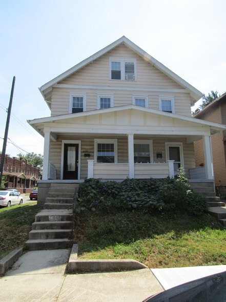 Primary Photo - 2444 Deming Ave