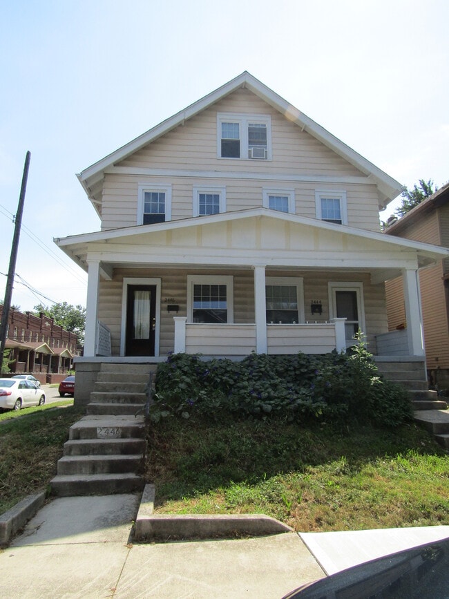 Building Photo - 2444 Deming Ave