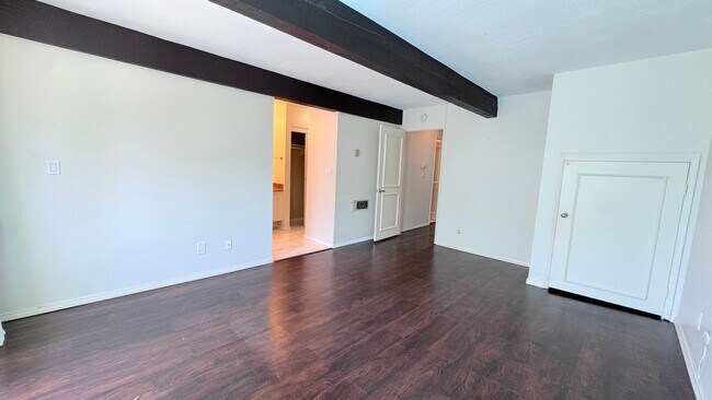 Building Photo - ??Spacious 2BR/2BA Condo for Rent in Tranquil Rancho la Costa Community
