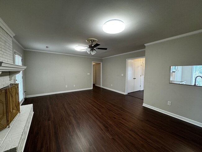 Building Photo - 104 Breckindale Cir