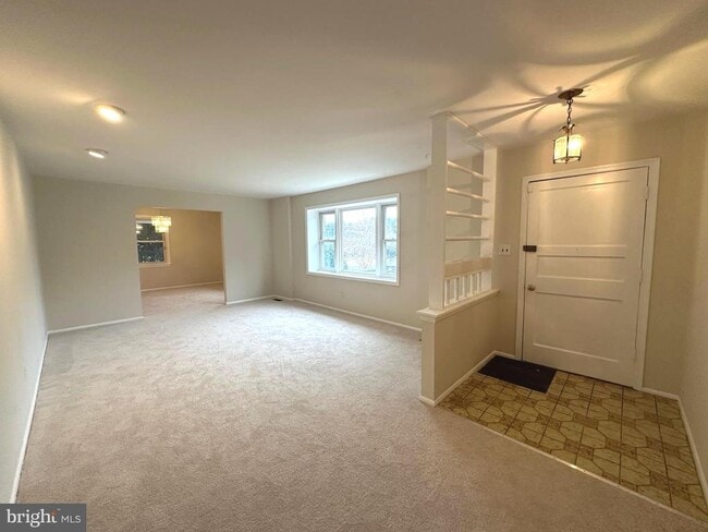 Building Photo - 4037 Olney Laytonsville Rd