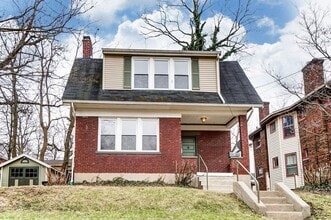 Building Photo - Westwood - Charming 3+ bed 1 bath home freshly updated
