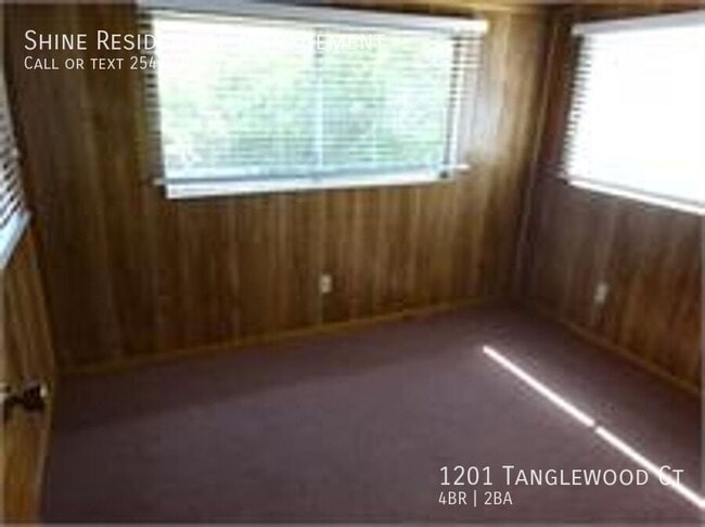 Building Photo - 1201 Tanglewood Ct