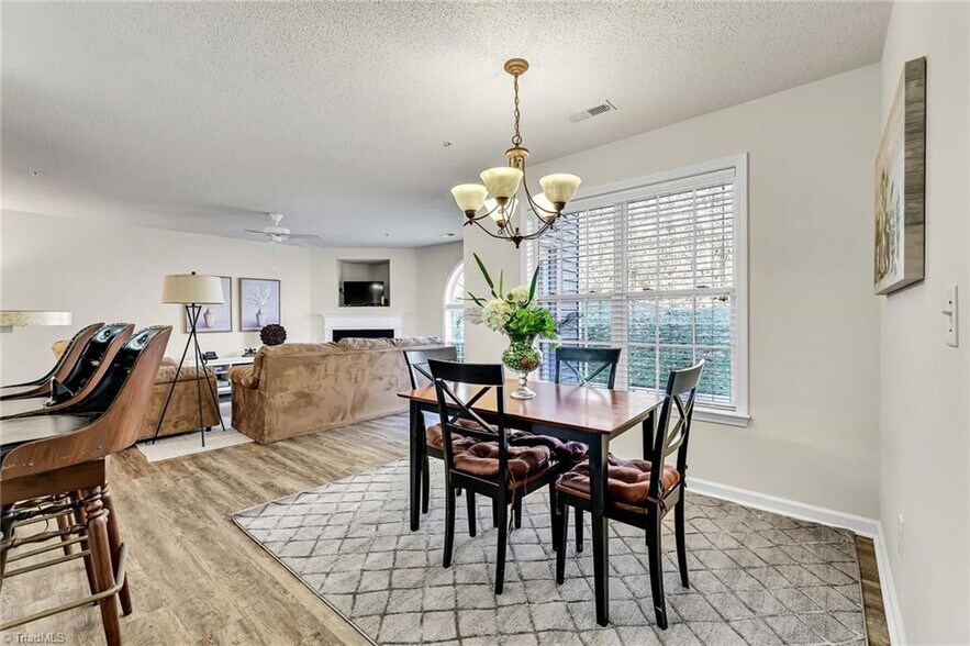 Building Photo - 4305 Timberbrooke Dr