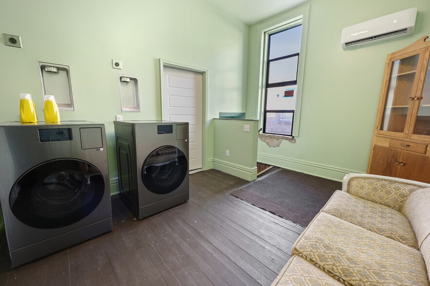 Laundry - 217 N Sibley Ave
