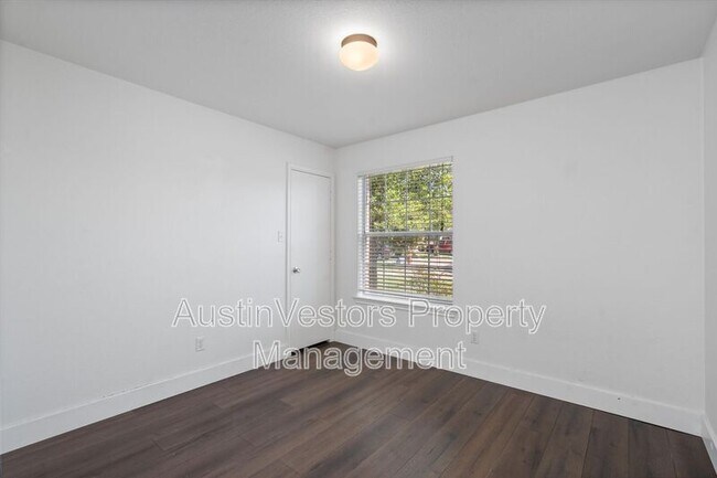 Building Photo - 1015 Glen Meadow Cove