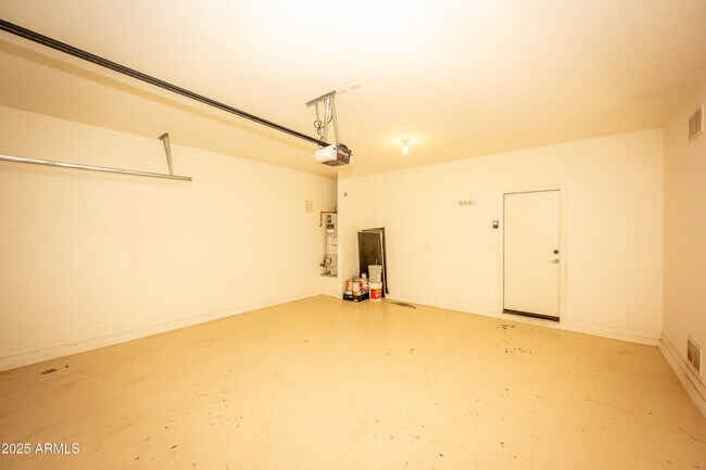 Building Photo - 42920 N Raleigh Ct