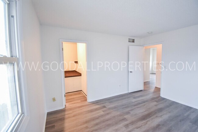 Building Photo - Get half off your first month’s rent when ...