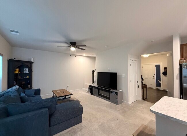 Building Photo - 110 Spoonbill Loop