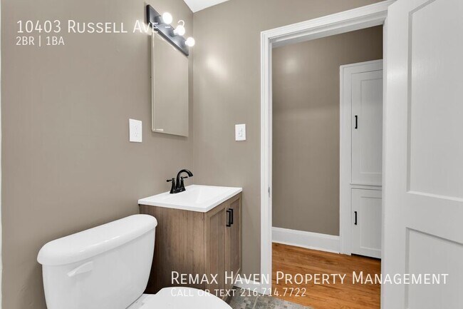 Building Photo - 10403 Russell Ave