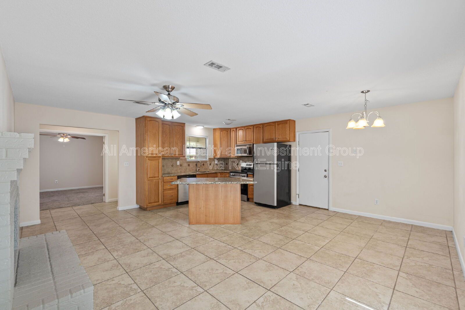 Building Photo - 137 Deville Dr