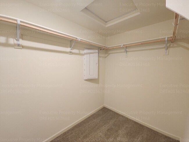 Building Photo - 8921 Kemi St