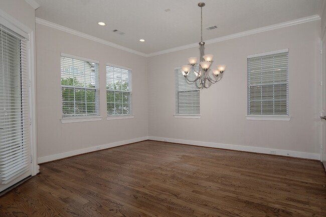 Building Photo - 190 W Breezy Way