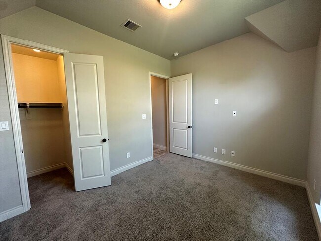 Building Photo - 3319 Sky Run Ct