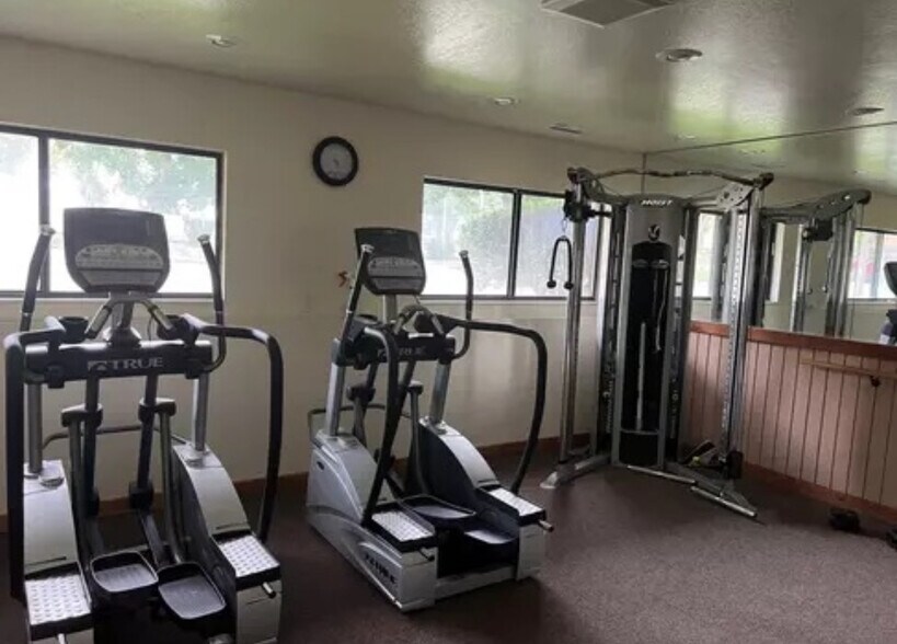 Building Photo - 6858 S Countrywoods Cir