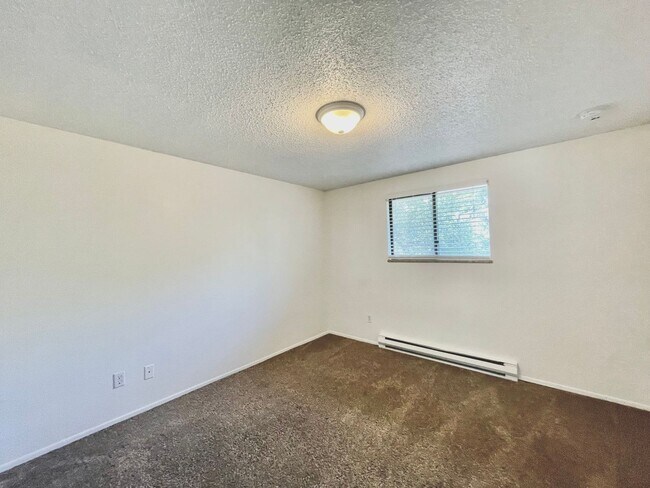 Building Photo - 10th2354 (MK-KS)