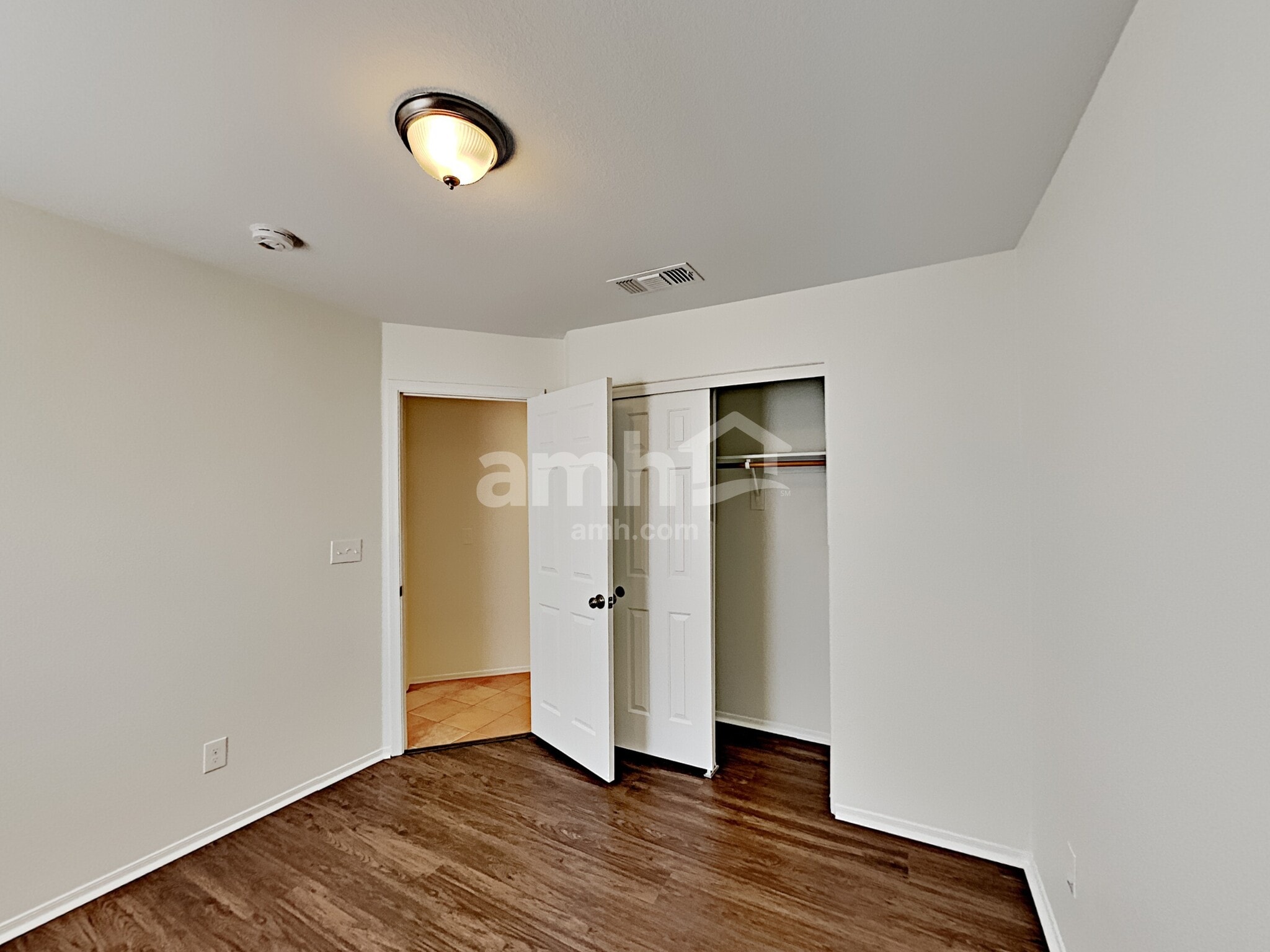 Building Photo - 2165 W Burlwood Way
