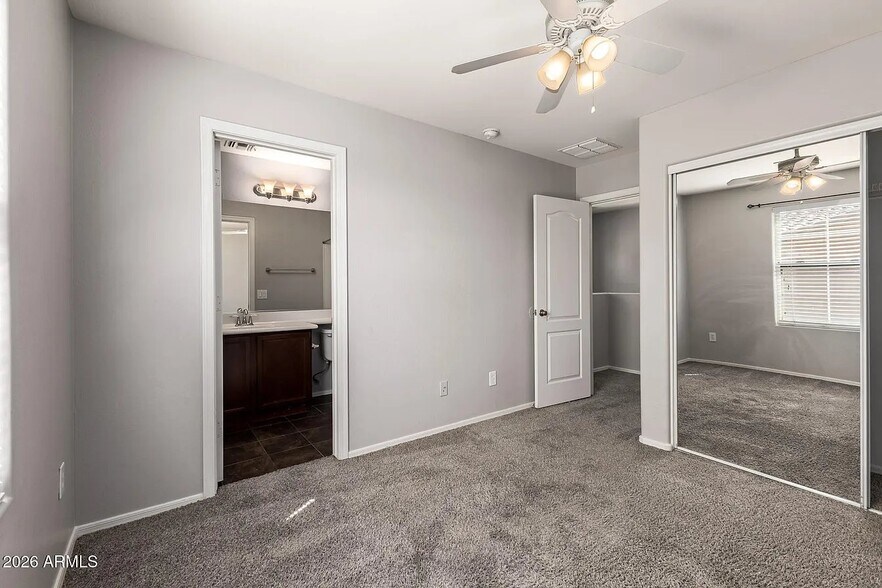 Building Photo - 2026 N 78th Glen