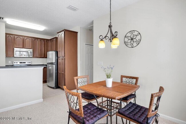 Building Photo - 7157 Deerfoot Cir