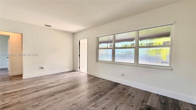 Building Photo - 115 NW 118th St