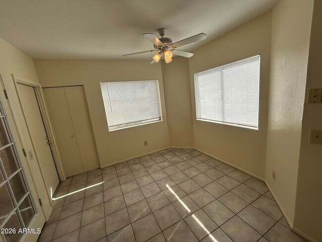 Building Photo - 2120 N Yucca Ct