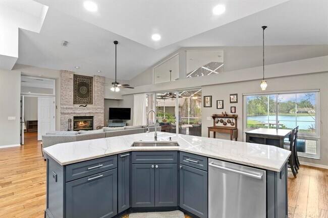 Building Photo - 8412 Ridgebrook Cir