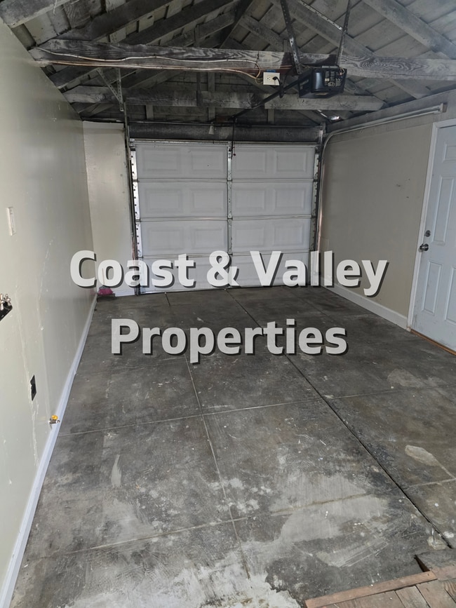 Building Photo - South Salinas home for RENT!!!