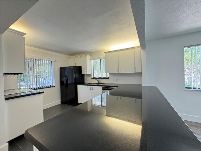 Building Photo - 16215 Saddle Club Rd