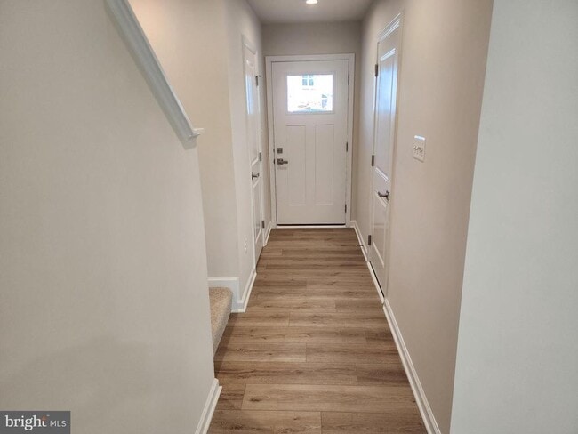 Building Photo - 619 Laurelwood Cir