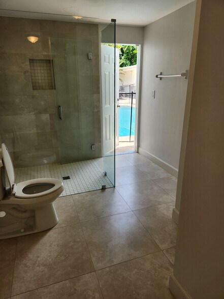 Building Photo - 11455 SW 82nd Ave