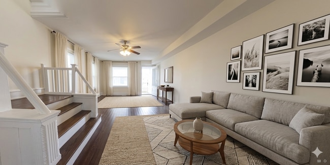 Building Photo - Newly Renovated 4BED 1.5BTH / Stainless Steel Appliances & Washer/Dryer Hookup!