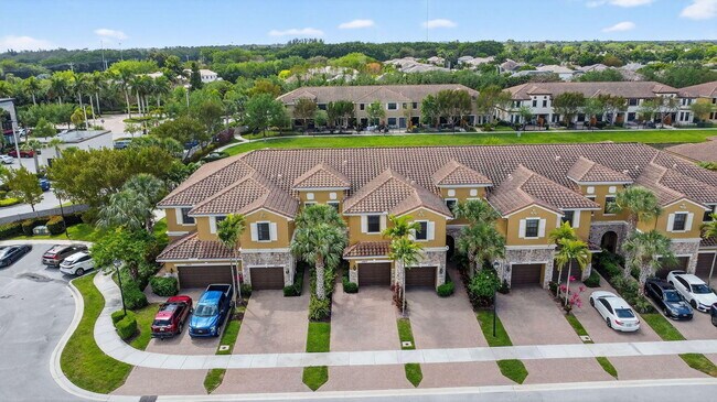 Building Photo - 10457 Wellington Parc Dr