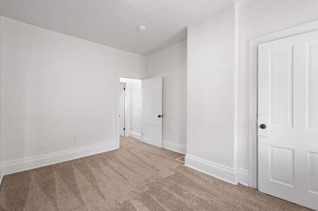 Building Photo - 124 Fitler St