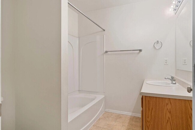 Building Photo - 9905 William Jones Cir